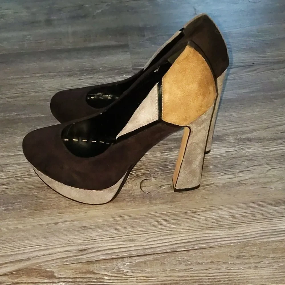 Beauty Heel suede heels Sz 9
